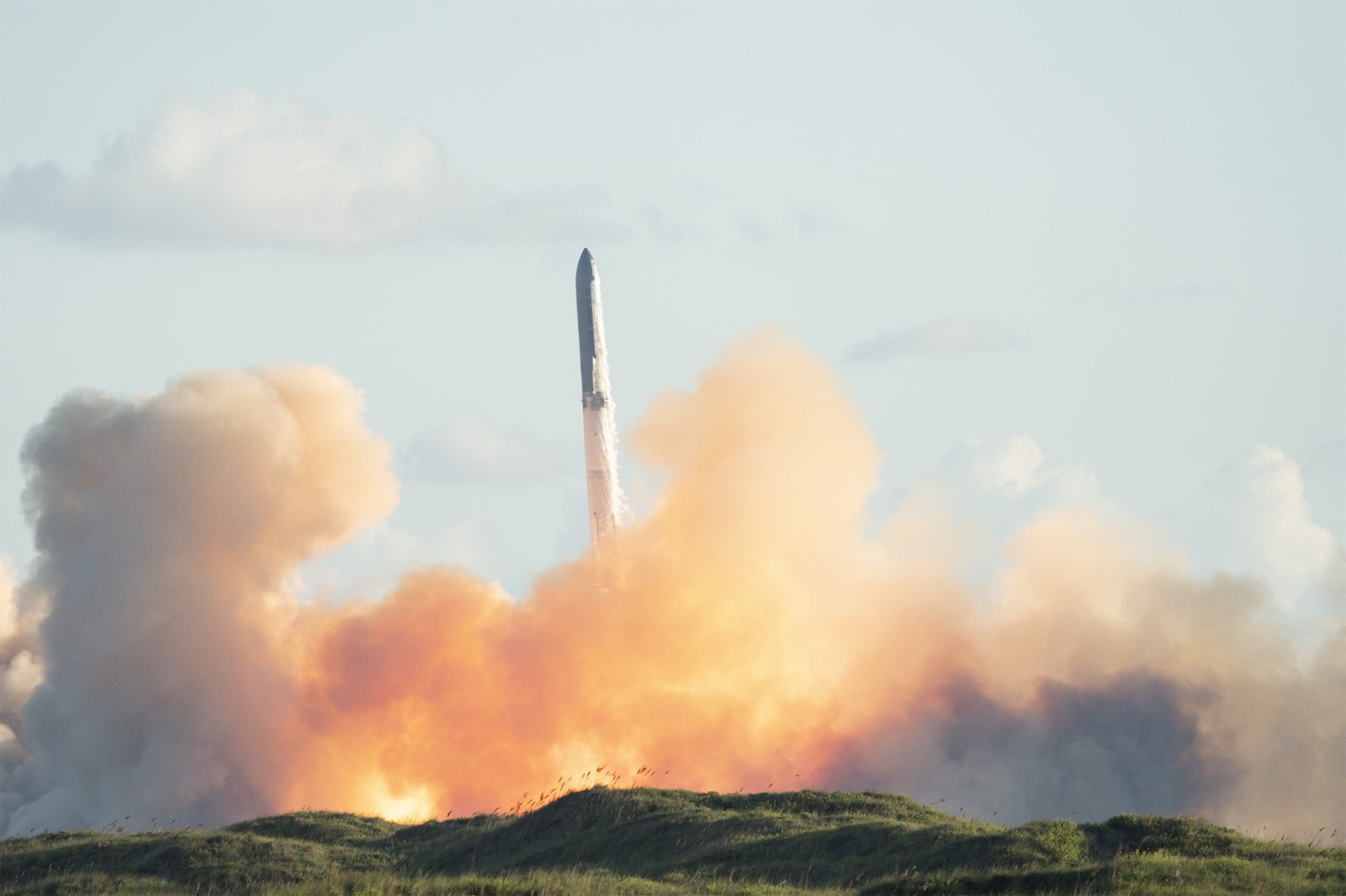 SpaceX Stops Taking Falcon 9 Bookings Beyond 2028