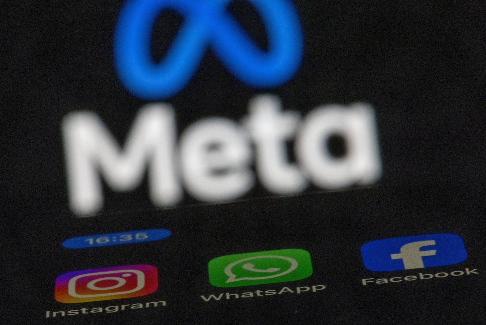States Take Meta to Trial Over Teen Addiction Claims, Seeking $200 Billion
