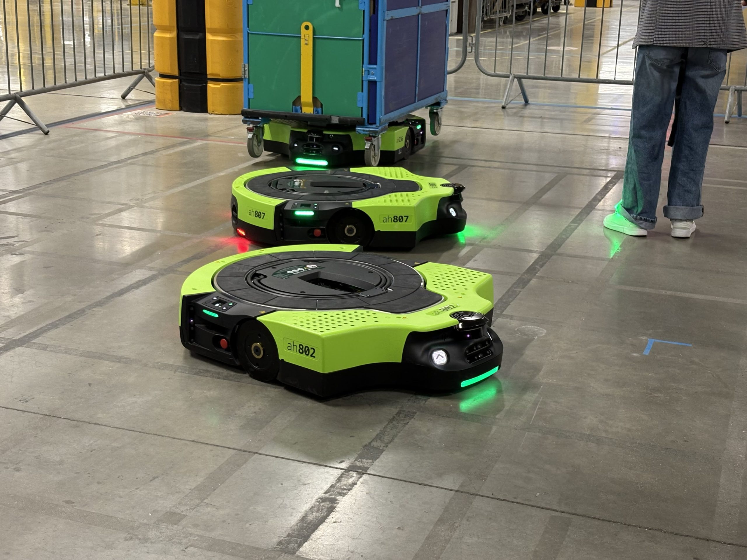 Amazon Unveils Warehouse Robots That Follow Spoken Commands