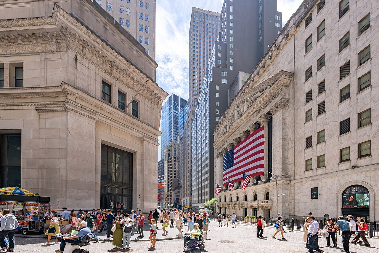 Morgan Stanley Opens Its Wealth Machine to AI Agents