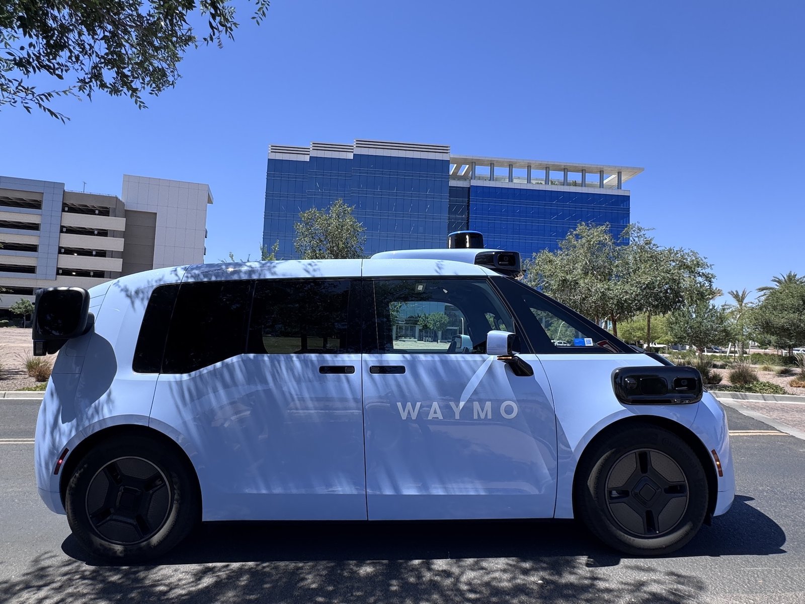 Uber Steps Up Washington Push for Federal Robotaxi Rules