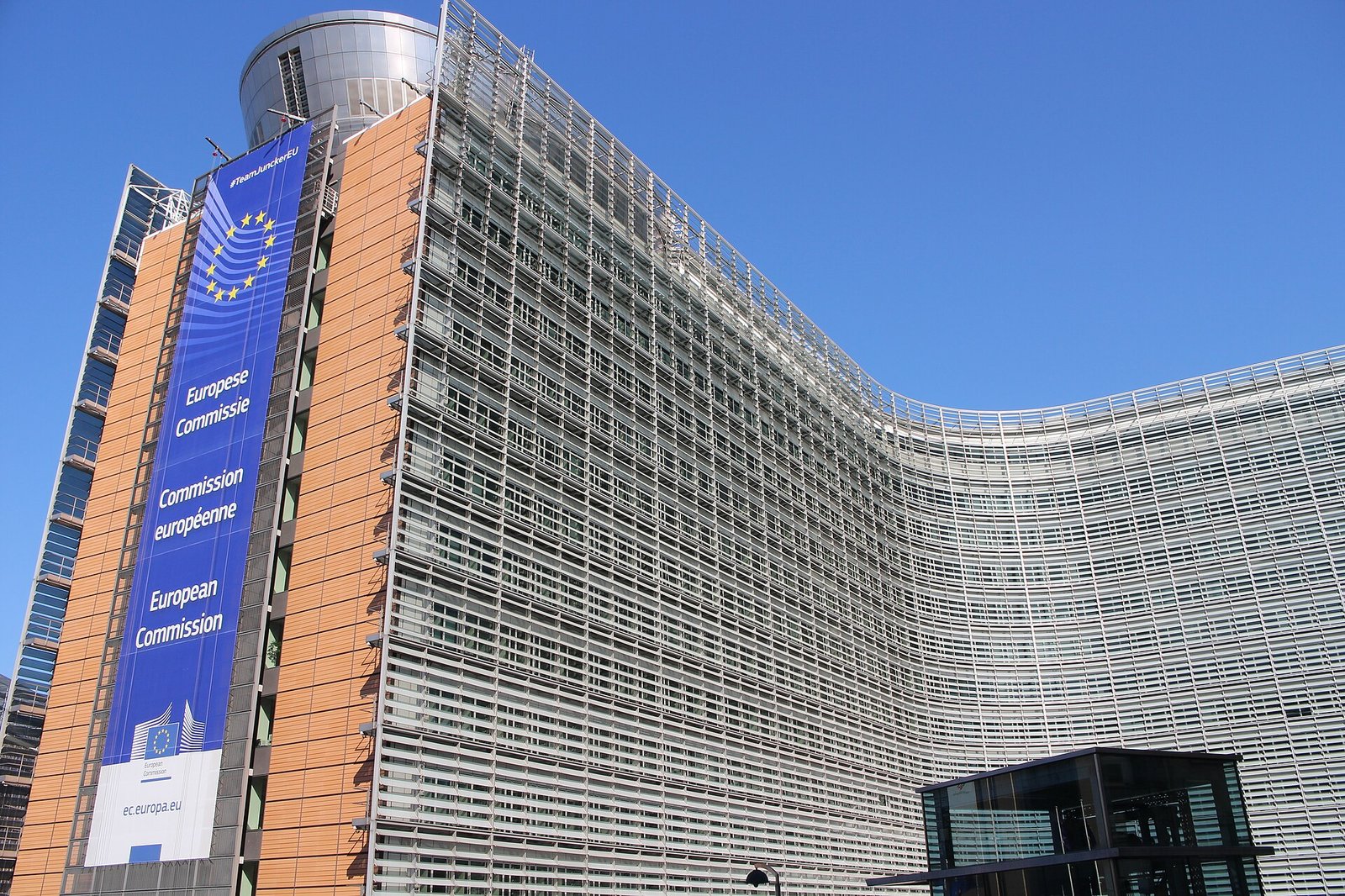 EU Moves to Put Amazon and Microsoft’s Cloud Units Under New Rules