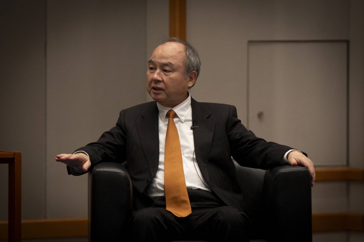 SoftBank’s Son Picks Malaysia for a $50 Billion AI Bet, Anwar Says