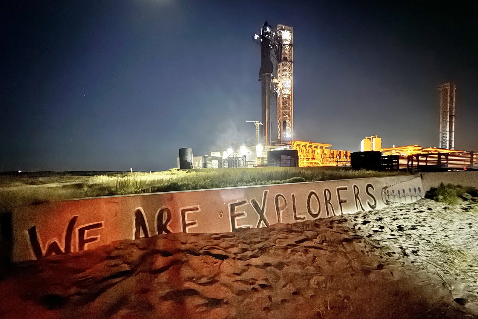 SpaceX Moves to Pipe Gas Into Cape Canaveral